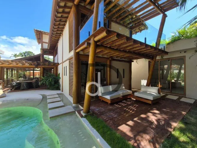 Riviera de São Lourenço | Casa com 5 Suítes e Arquitetura Estilo Eucalpto