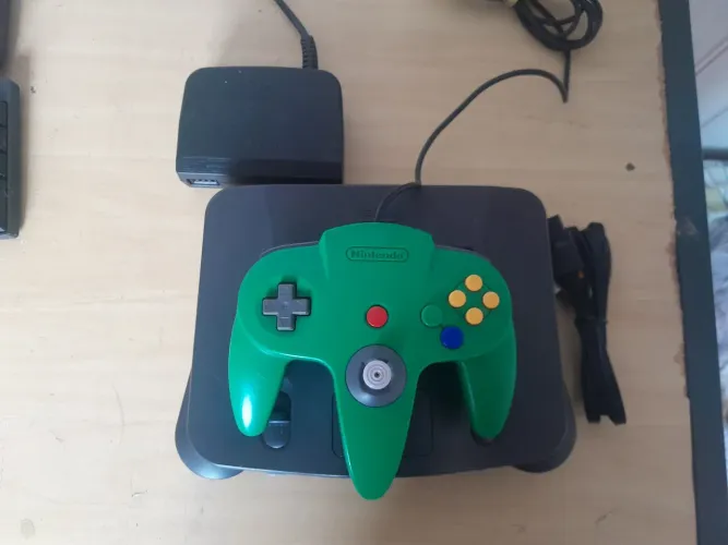 Vendo Nintendo 64