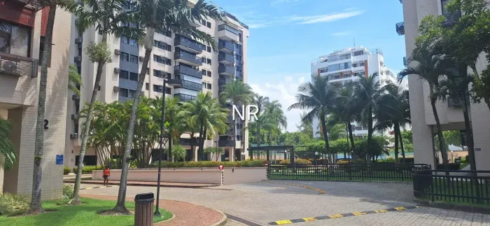 Apto Barra Sta Mônica 134m salão varandão original 4 quartos (atual 2 suites) + um sala T