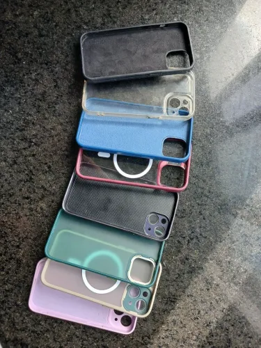 Capas de Iphone 13 ( Usadas )