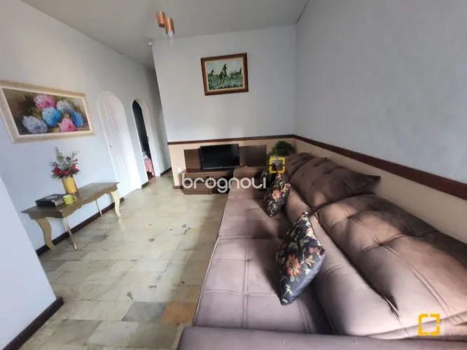 Casa residencial a venda com 3 dormitórios, edícula, 1 vaga de garagem - Centro - Fpolis -