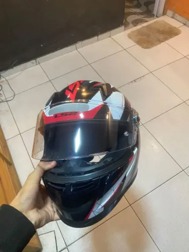 Vendo capacete ls2