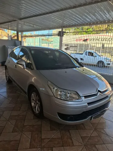 Citroen C4 GLX 2.0 Flex 16V 5P Aut. 2010