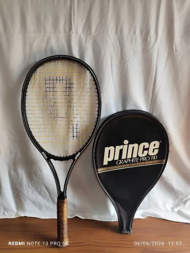 Raquete de tênis Prince antiga 
