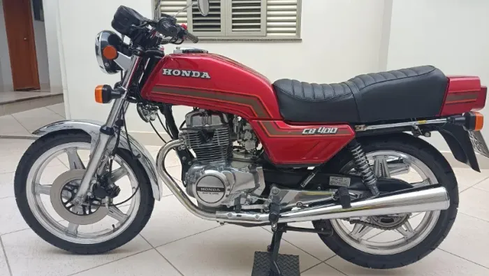 Honda CB 400 I em raríssimo estado de conservação e originalidade
