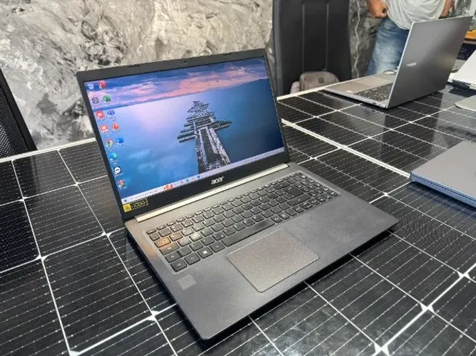 Notebook Acer Processador: Intel® Core? i5 -10 Geração Placa de video: Intel UHD Graphics