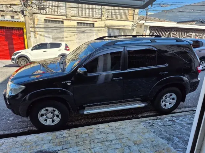 Toyota Hilux SW4 SR 4X2 2.7/ 2.7 Flex 16V Aut. 2009