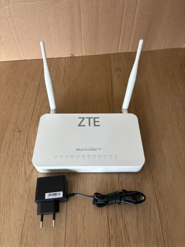 Kit 30 ONT ZTE F670L com fonte