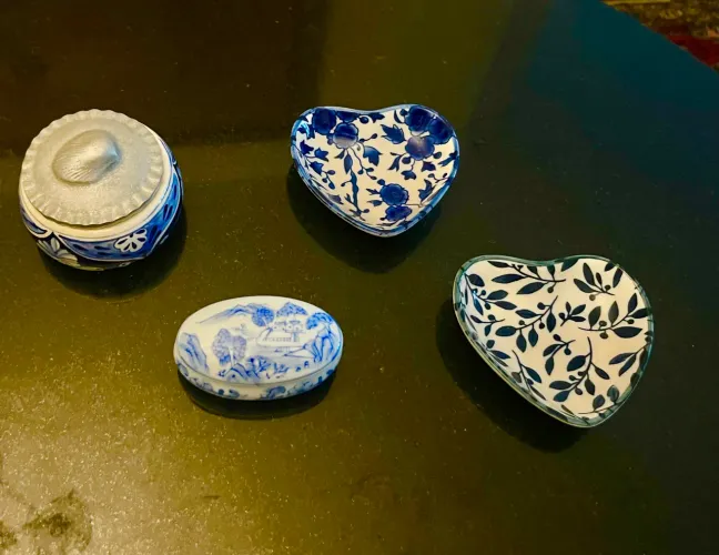 Conjunto de 4 Peças de Louça. Antiguidade! 