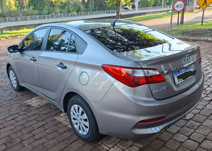 Hyundai HB20S Unique 1.0 Flex 12V Mec. 2019