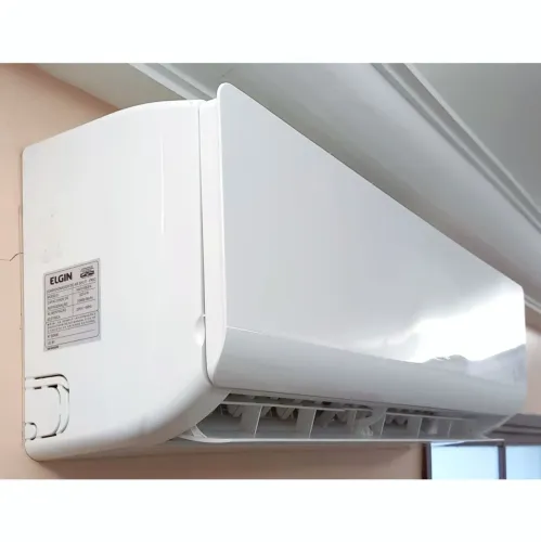 Evaporadora 18.000 BTUs Elgin Split Frio. Modelo HAFI18B2FA Eco Logic 220V.