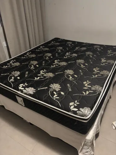 Cama Box Queen Pelmex + Colchão Queen 1,58 x 1,98 - Excelente Estado