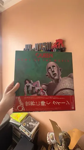 Lp Queen ?News Of The World ? importado Japão ?