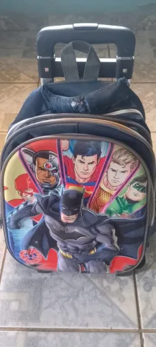 Mochila com Rodinha , com estojo Para criança.