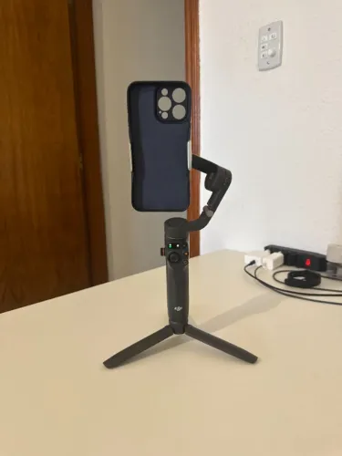 DJI Osmo Mobile 6 em excelente estado!