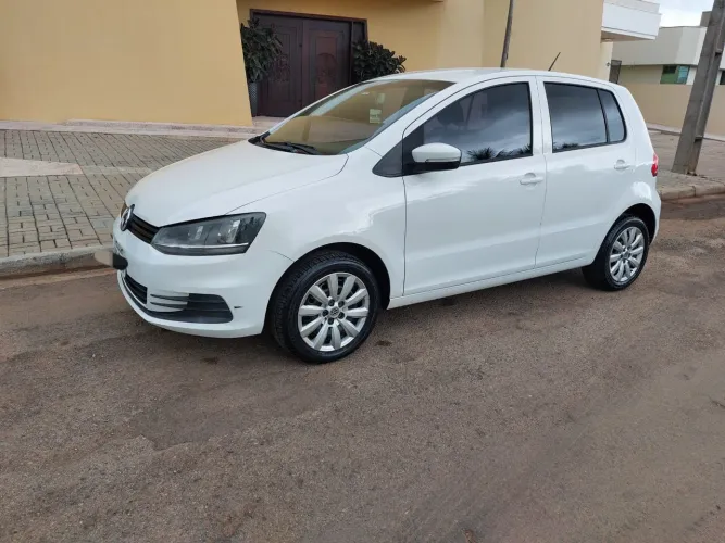 Volkswagen Fox Trendline 1.6 Flex 8V 5P 2016