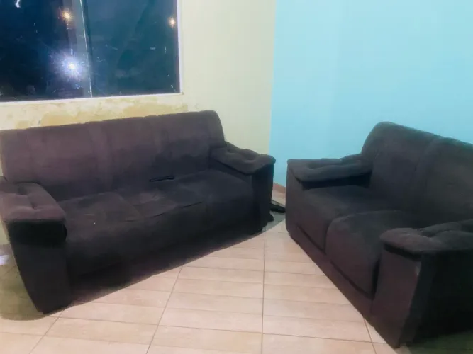 2 sofás