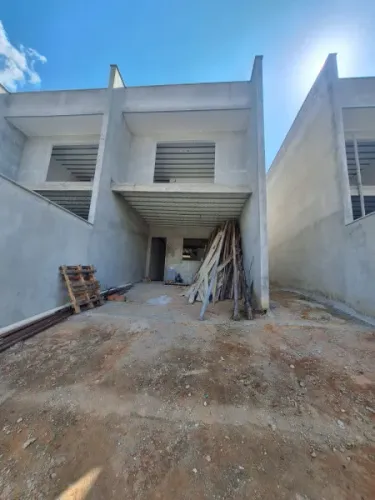 LINDA CASA GEMINADA 03 QUARTOS NO VILA VERDE EM BETIM