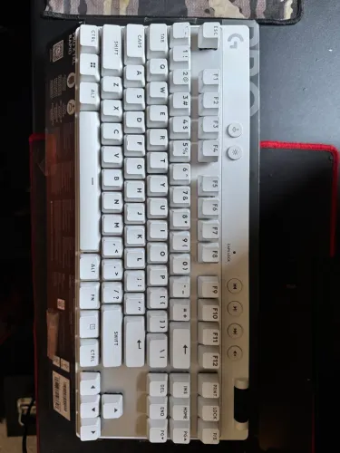 Teclado Logitech PRO X TKL RAPID