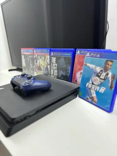 PS4. SLIM 500GB