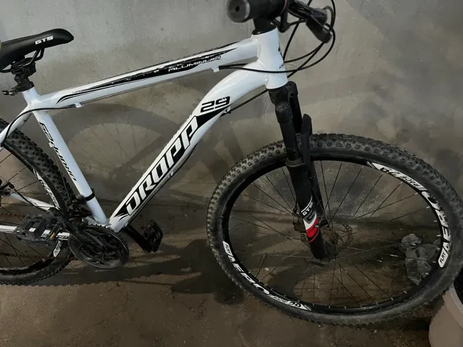 Bicicleta Aro 29 Dropp Aluminum Completa para Trilhas e Passeios