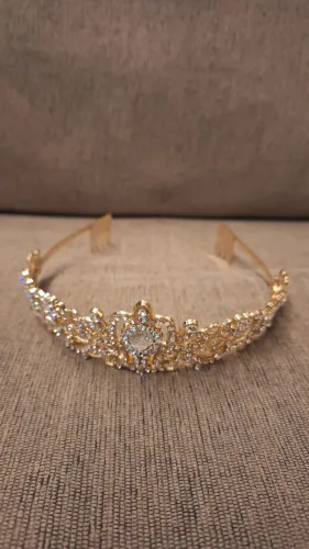 Tiara Pedraria Noiva Debutante Arco De Cabeça Coroa Princesa Cor Dourado