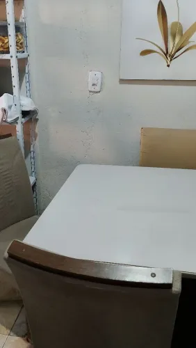 Mesa de 6 cadeiras por 500,00