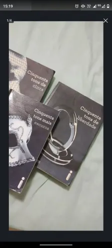 Livros coleção 50 tons cinza 3 livros