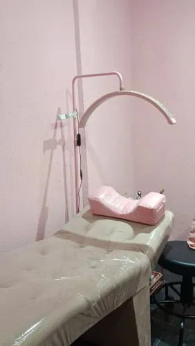 Vendo maca de luxo + iluminaria meia lua