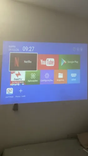 Vendo projetor com som adaptado