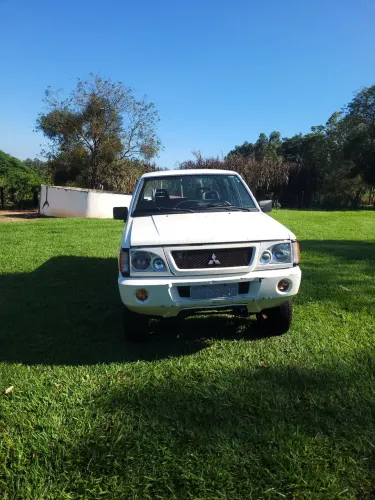 Mitsubishi L200 GL 2.5 4X4 CD Diesel 2002