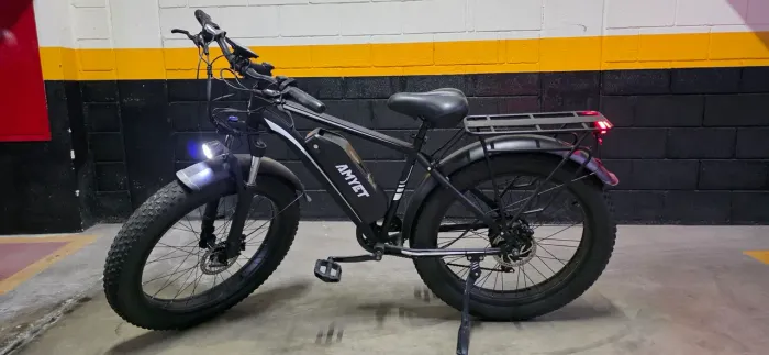 Bicicleta Elétrica Aro 26 Fat Bike