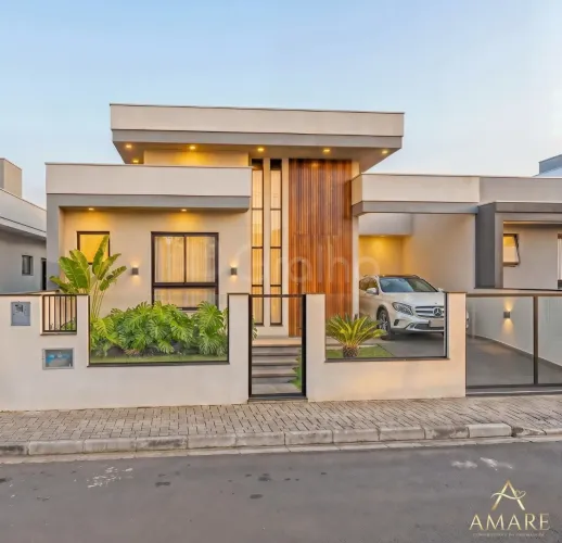 Casa em Forquilhas com 75,00 m2