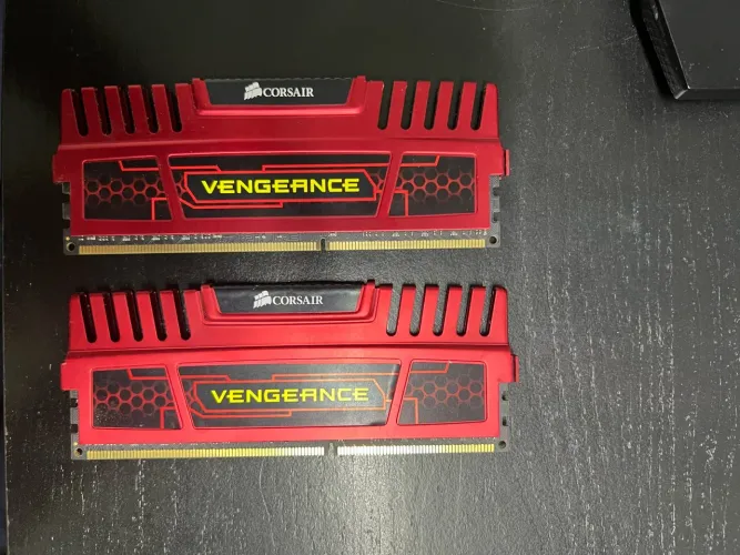 Memória gamer 16gb ddr3 (2x8gb)
