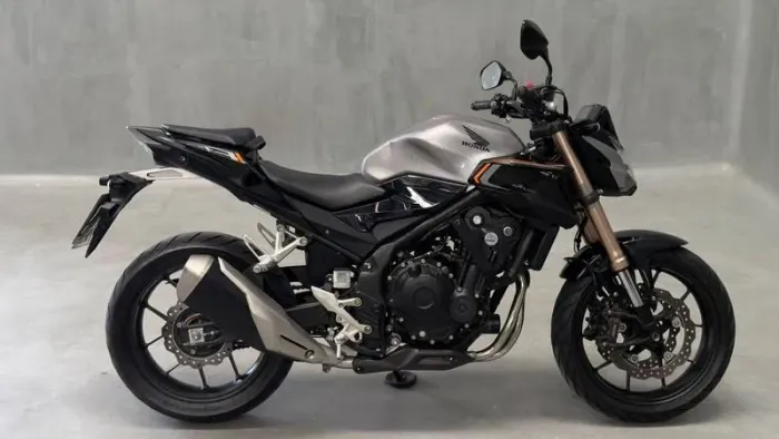 HONDA CB500f ANO:2023