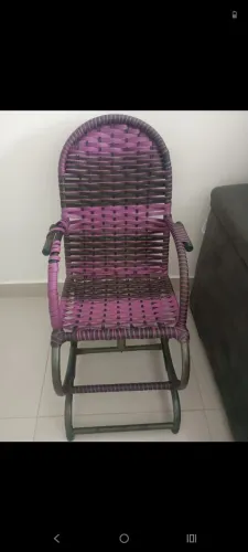 Cadeira infantil de balanço