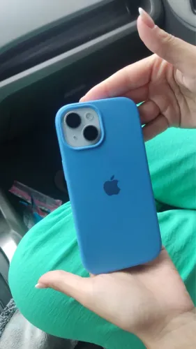 iPhone 15 - 128GB