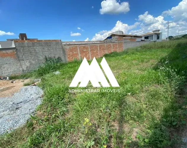 Vendo lote em Itaúna com ótima localização!
