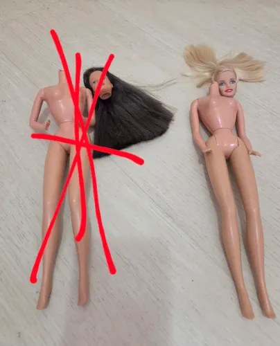 barbie vintage com pescoço quebrado