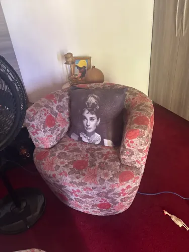 Poltronas são duas