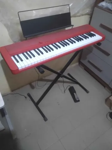Teclado Casio + Suporte e Pedaleira | Casiotone ct-s1 61 Teclas Vermelho