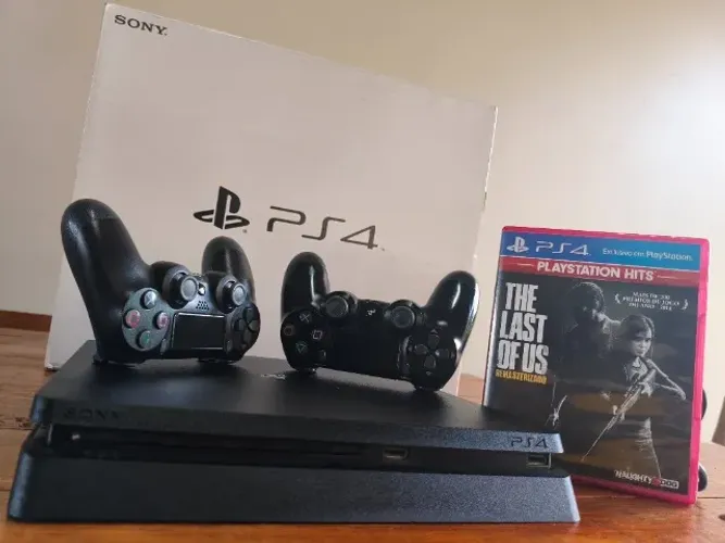 Playstation 4 Slim