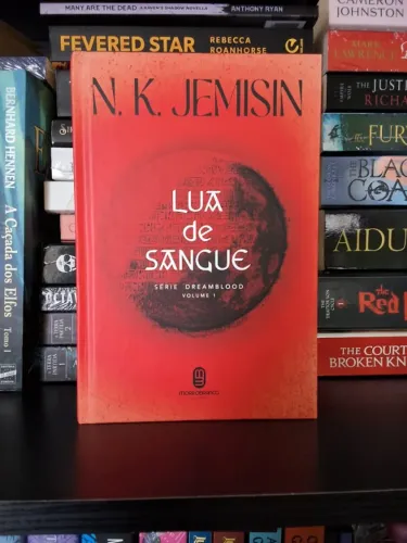 Livro Lua de Sangue - Autora N. K. Jemisin - Série Dreamblood - Acompanha marcador