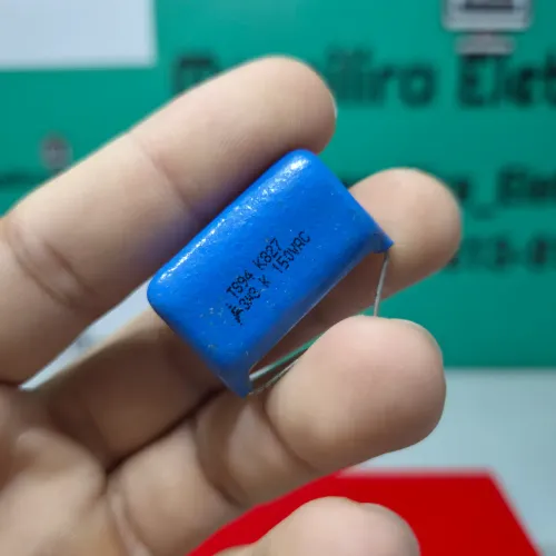 Capacitar poliéster 3.3uf 150v
