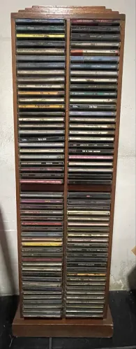 Estante de CDS