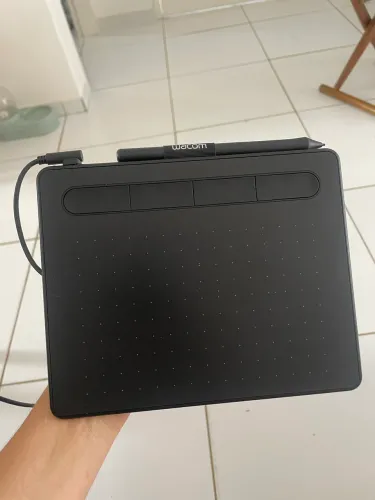 Mesa digitalizadora Wacom Intuos CTL4100 pequena