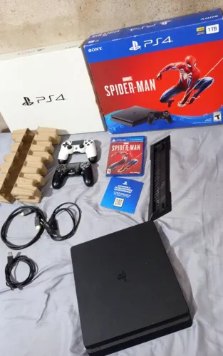 Ps4 slim 1TB