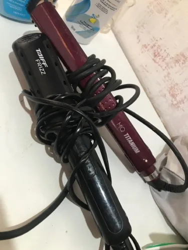 Vede-se chapinha de cabelo?