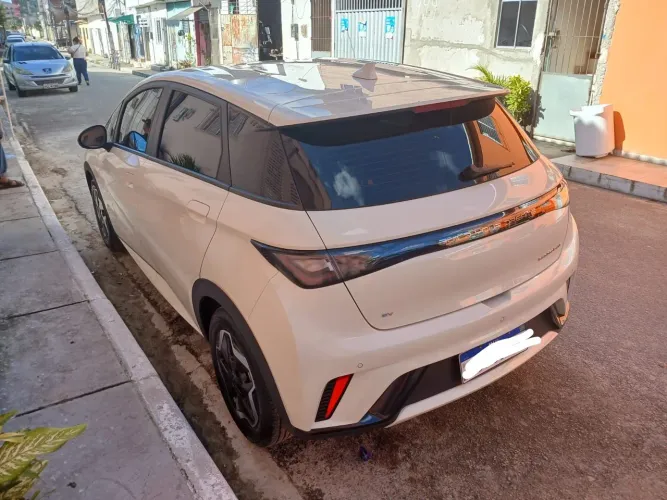 BYD Dolphin EV (Elétrico) 2025
