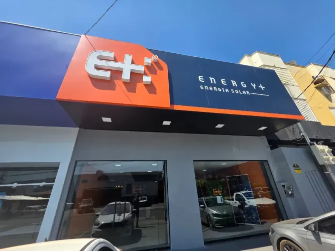 Imóvel para aluguel tem 80 metros quadrados com 8 quartos em Jardim Califórnia - Cuiabá - 